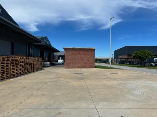 To Let commercial Property for Rent in Greenbushes Eastern Cape